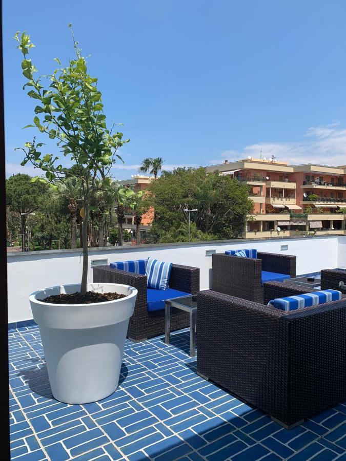 Hotel Nice Sorrento Bagian luar foto