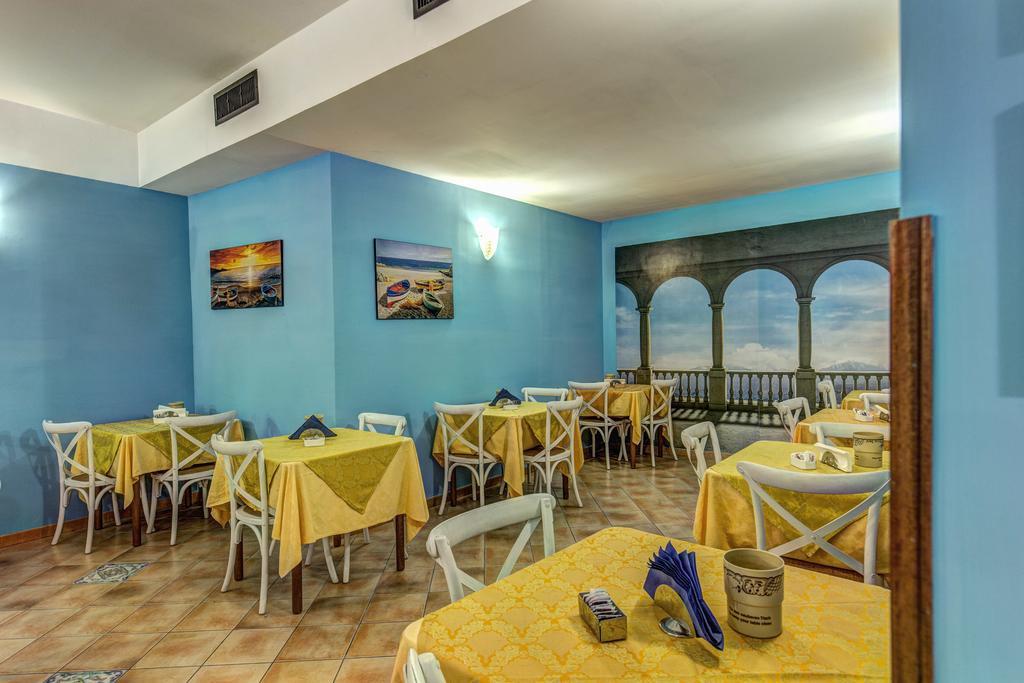 Hotel Nice Sorrento Bagian luar foto
