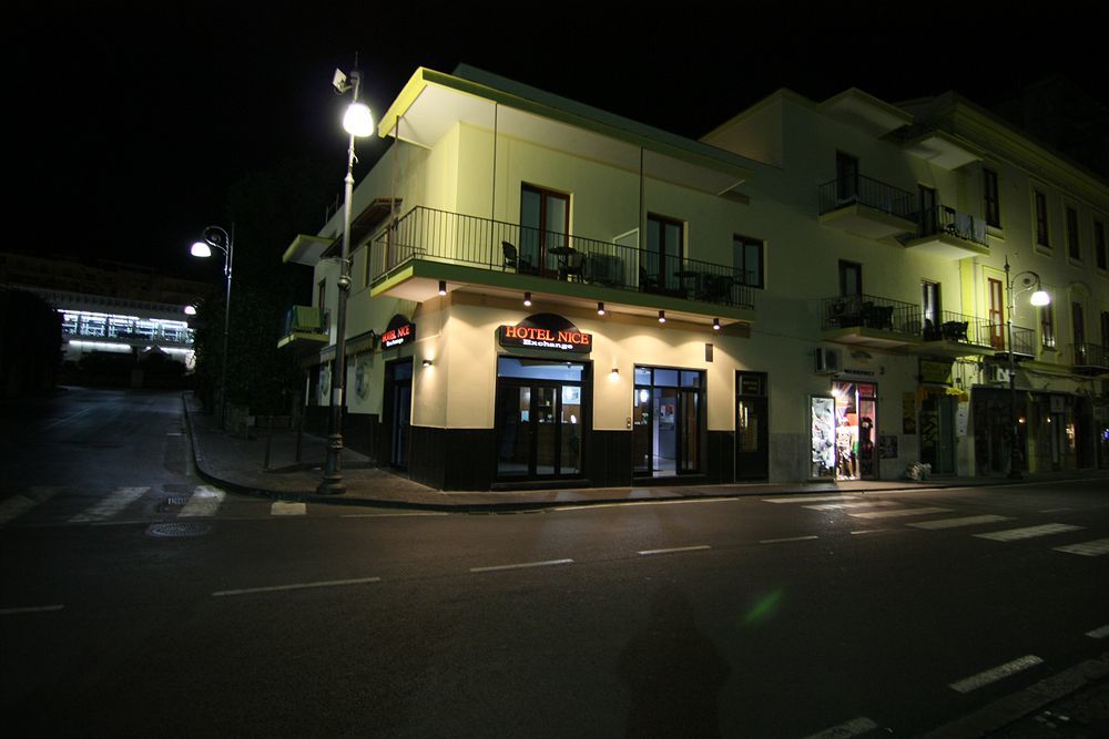 Hotel Nice Sorrento Bagian luar foto